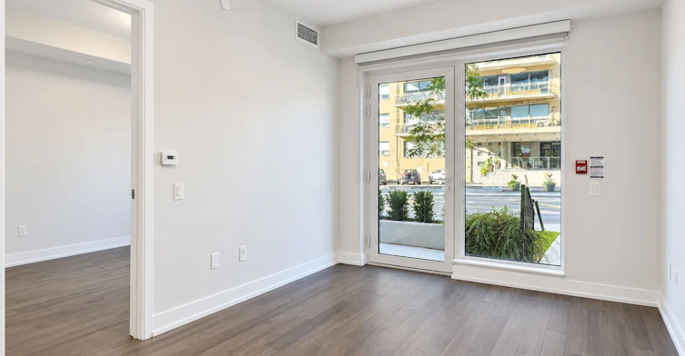 103-2525 Bathurst Street, Toronto, ON, M6B 2Y9 - 5