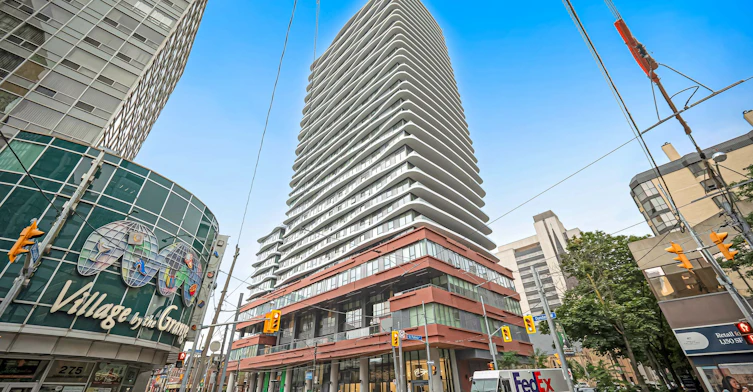 601-280 Dundas Street W, Toronto, ON, M5T 0E3