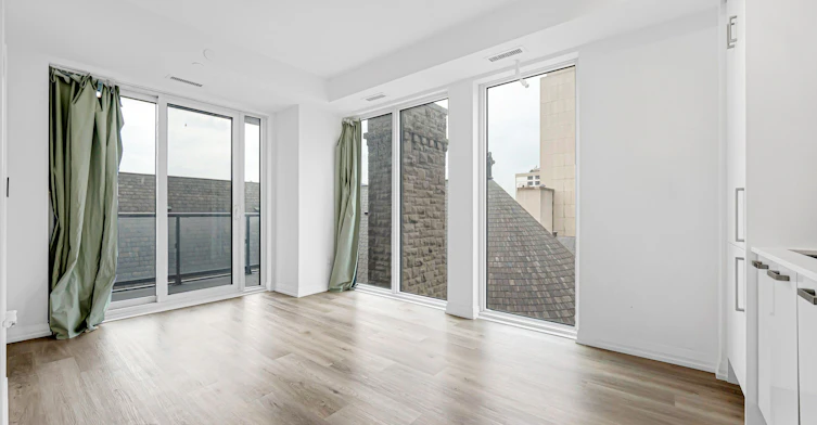 601-280 Dundas Street W, Toronto, ON, M5T 0E3 - 9