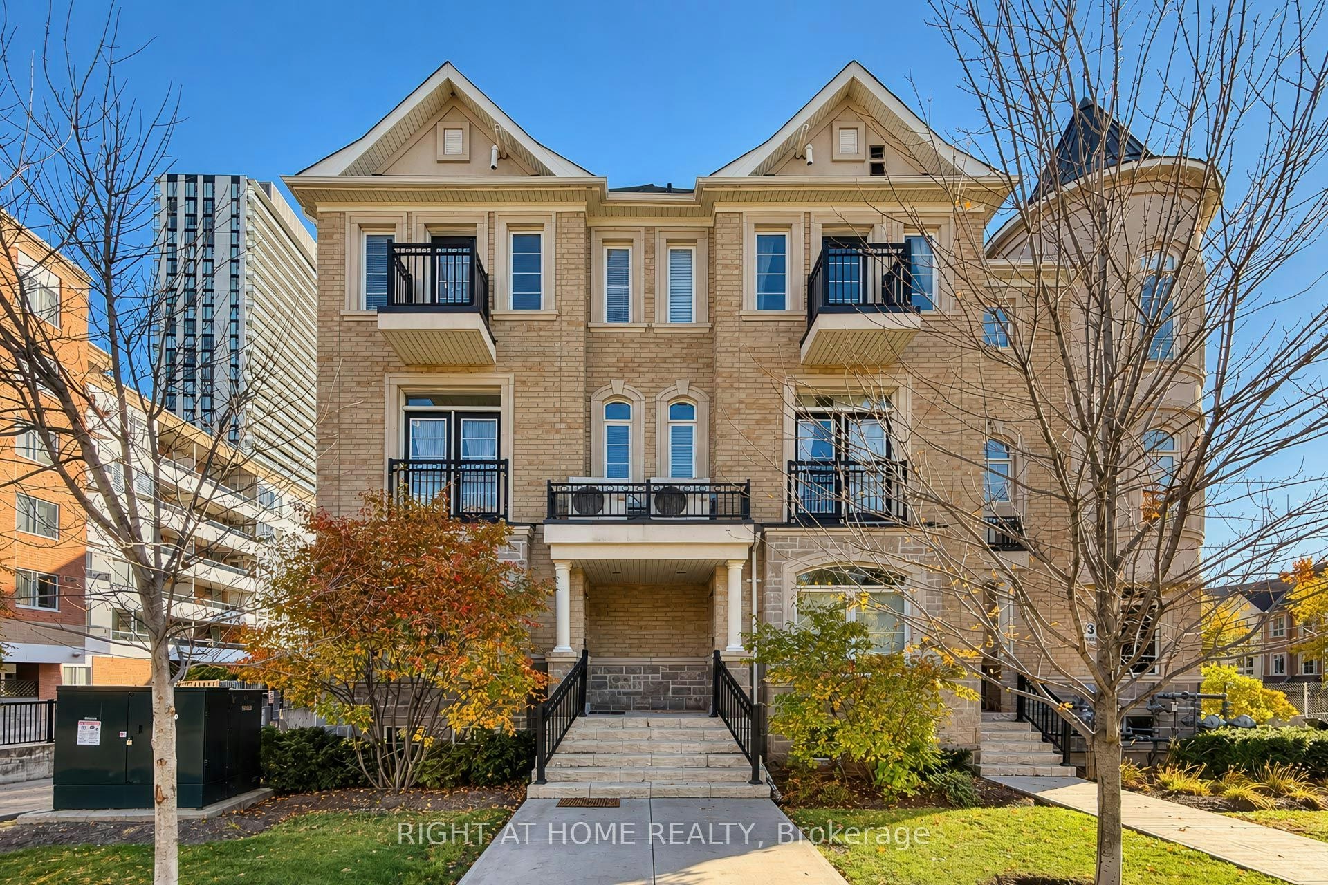 1-37 Drewry Avenue, Toronto, ON, M2M 0B4