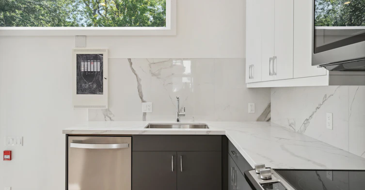 5-367 Howland Avenue, Toronto, ON, M5R 3C1 - 7
