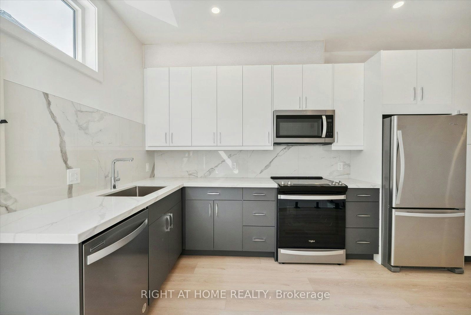 5-367 Howland Avenue, Toronto, ON, M5R 3C1 - 6