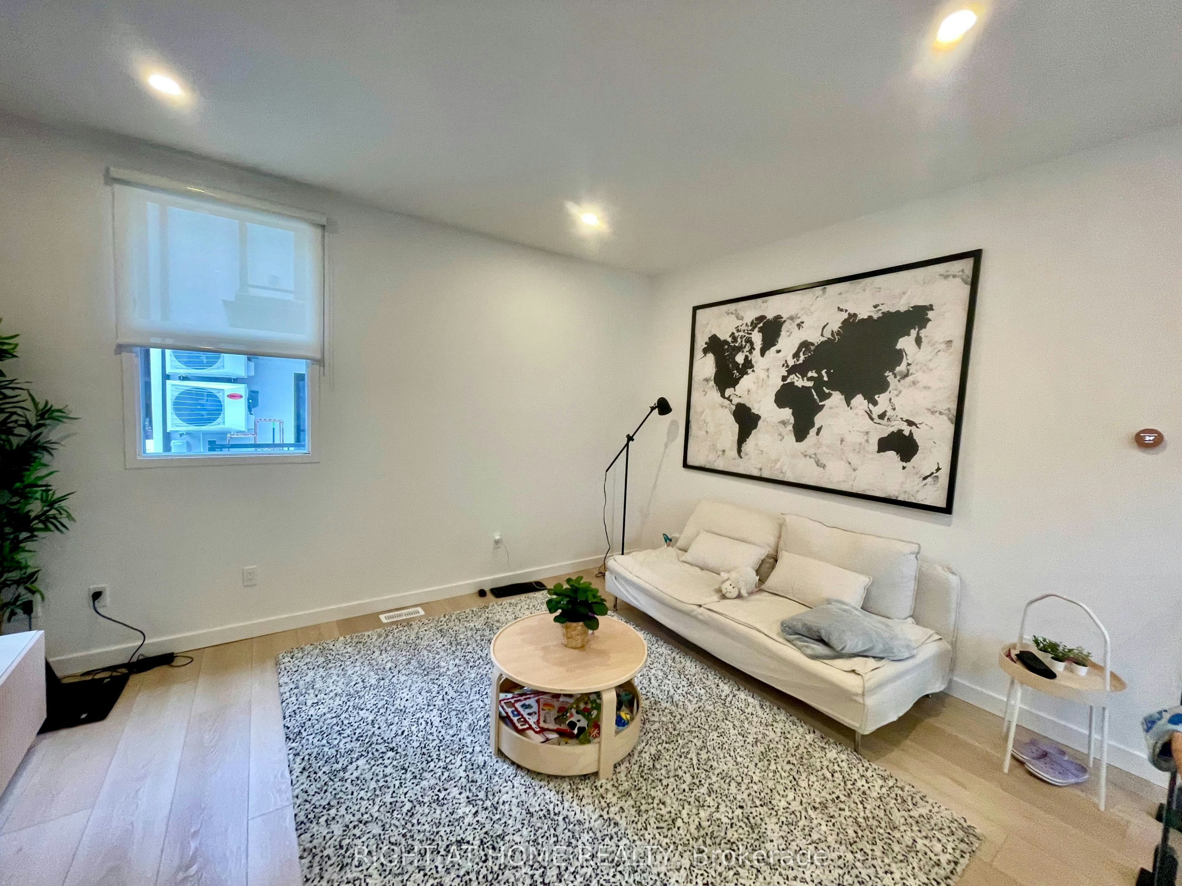5-367 Howland Avenue, Toronto, ON, M5R 3C1 - 2