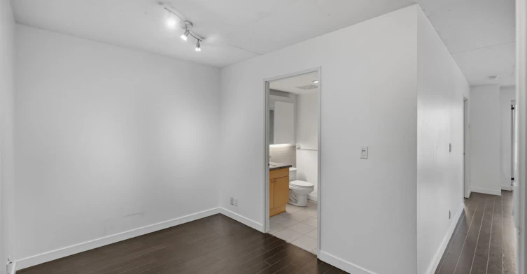 320-1005 King Street W, Toronto, ON, M6K 3M8 - 6