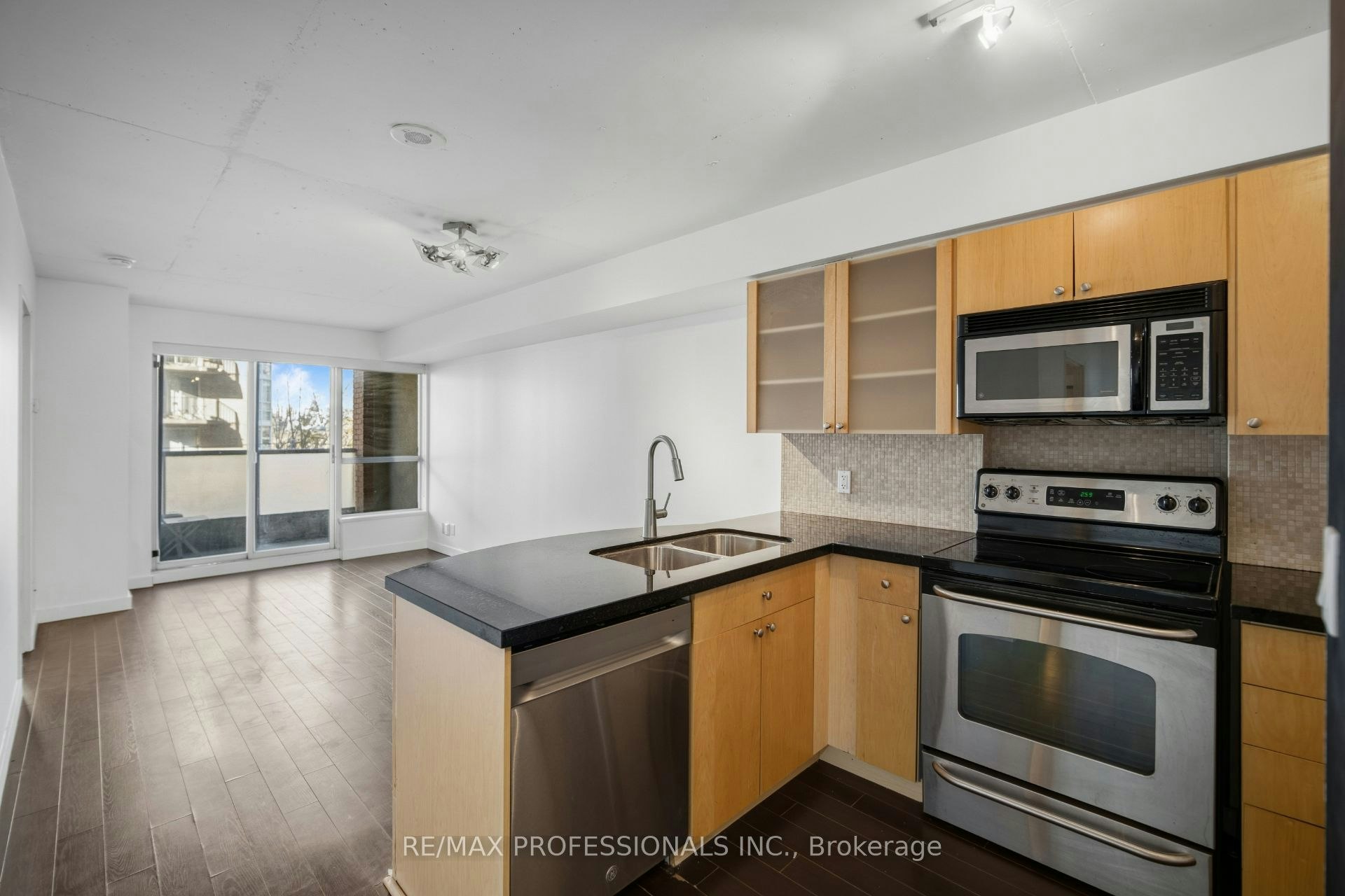 320-1005 King Street W, Toronto, ON, M6K 3M8 - 9