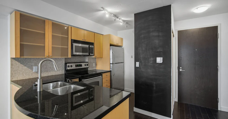 320-1005 King Street W, Toronto, ON, M6K 3M8 - 8