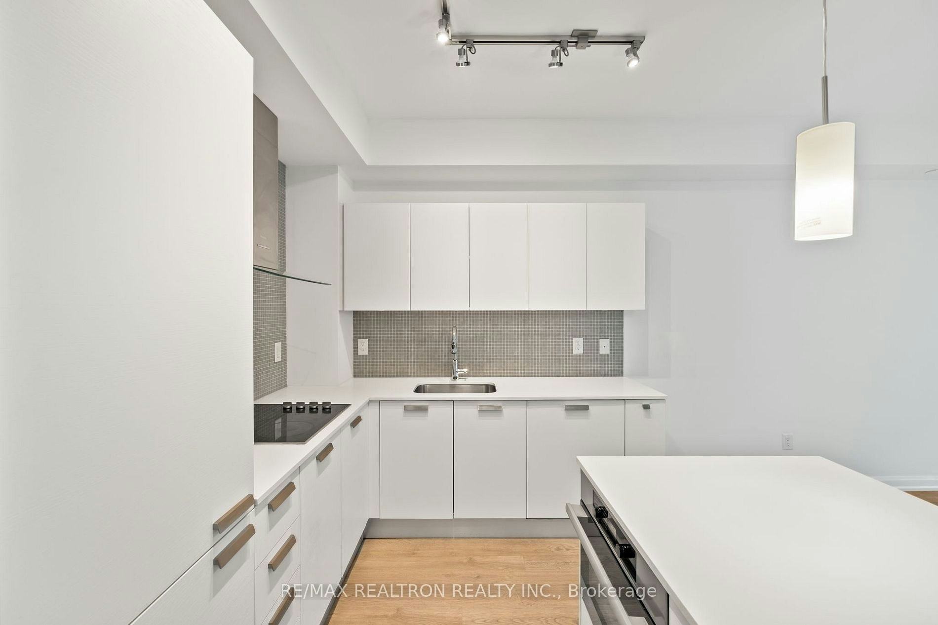 1104-9 Bogert Avenue, Toronto, ON, M2N 1K4 - 3