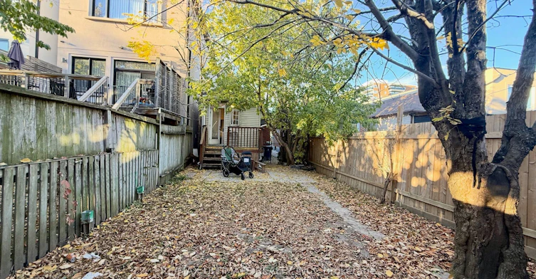 Main-13 Lanark Avenue, Toronto, ON, M6C 2B2 - 14