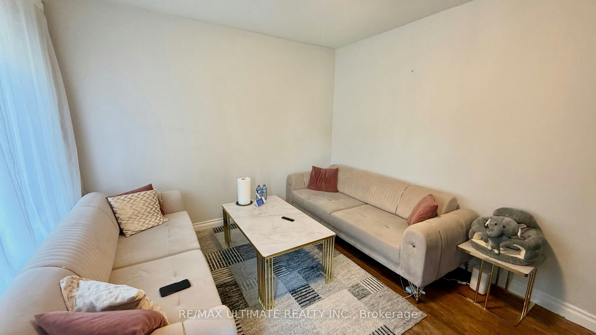 Main-13 Lanark Avenue, Toronto, ON, M6C 2B2 - 2