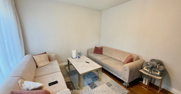 Main-13 Lanark Avenue, Toronto, ON, M6C 2B2 - 2