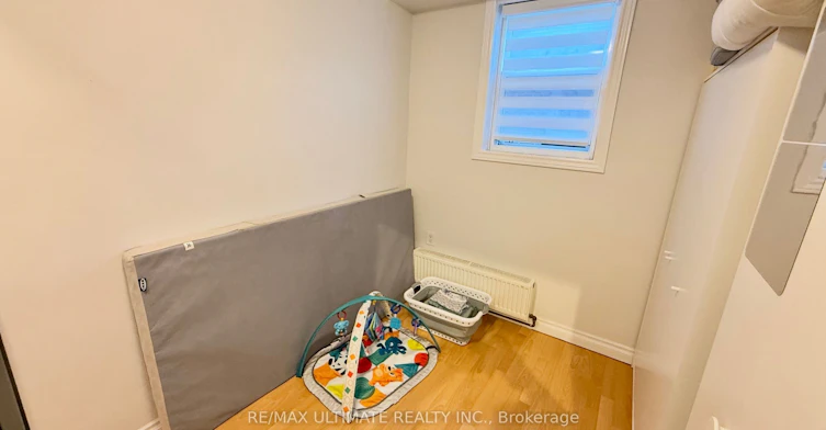 Main-13 Lanark Avenue, Toronto, ON, M6C 2B2 - 8