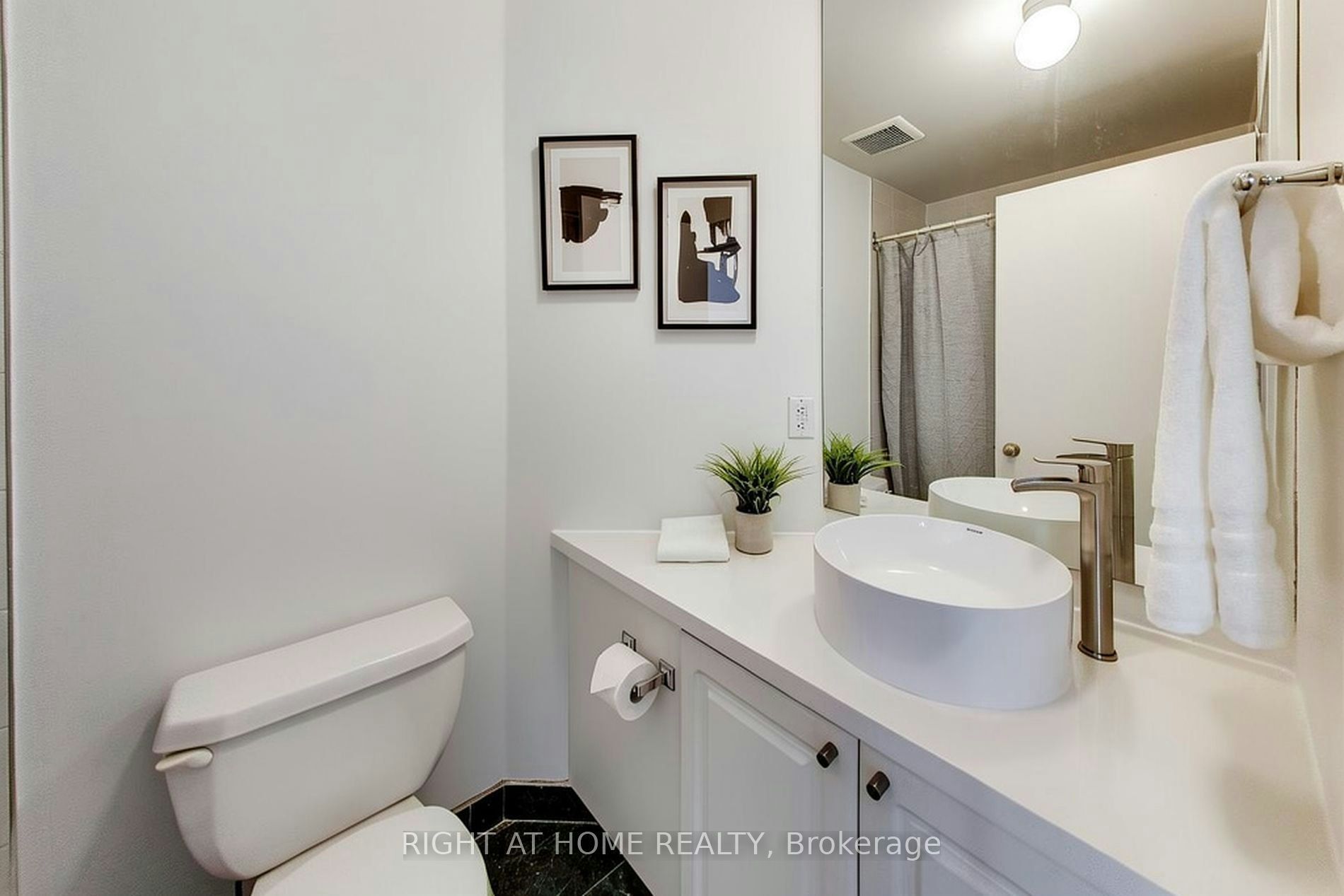 602-7 King Street E, Toronto, ON, M5C 3C5 - 9