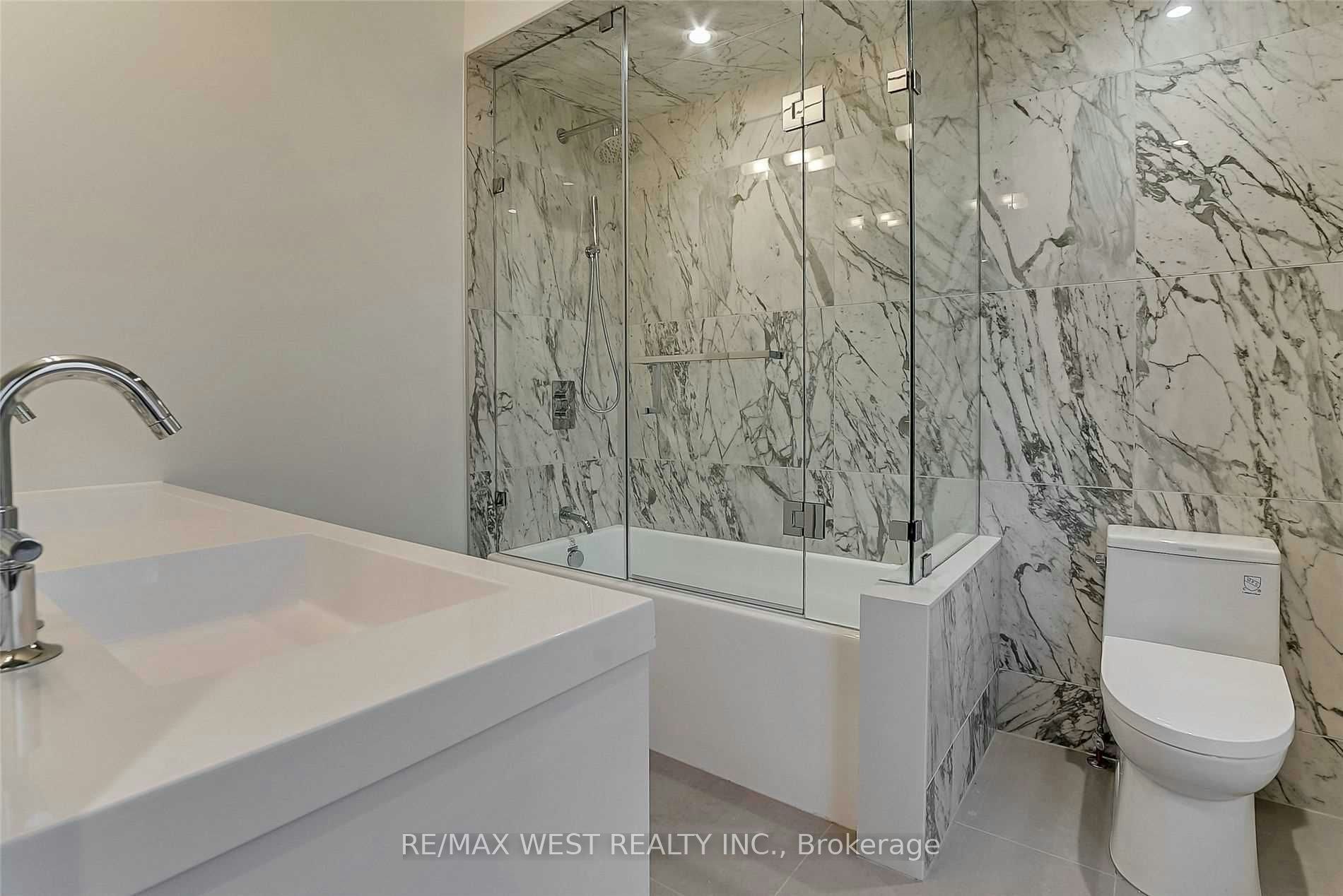 3rd-201 Cedric Avenue, Toronto, ON, M6C 3X7 - 9