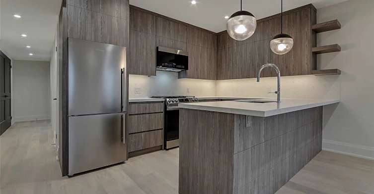 3rd-201 Cedric Avenue, Toronto, ON, M6C 3X7 - 4