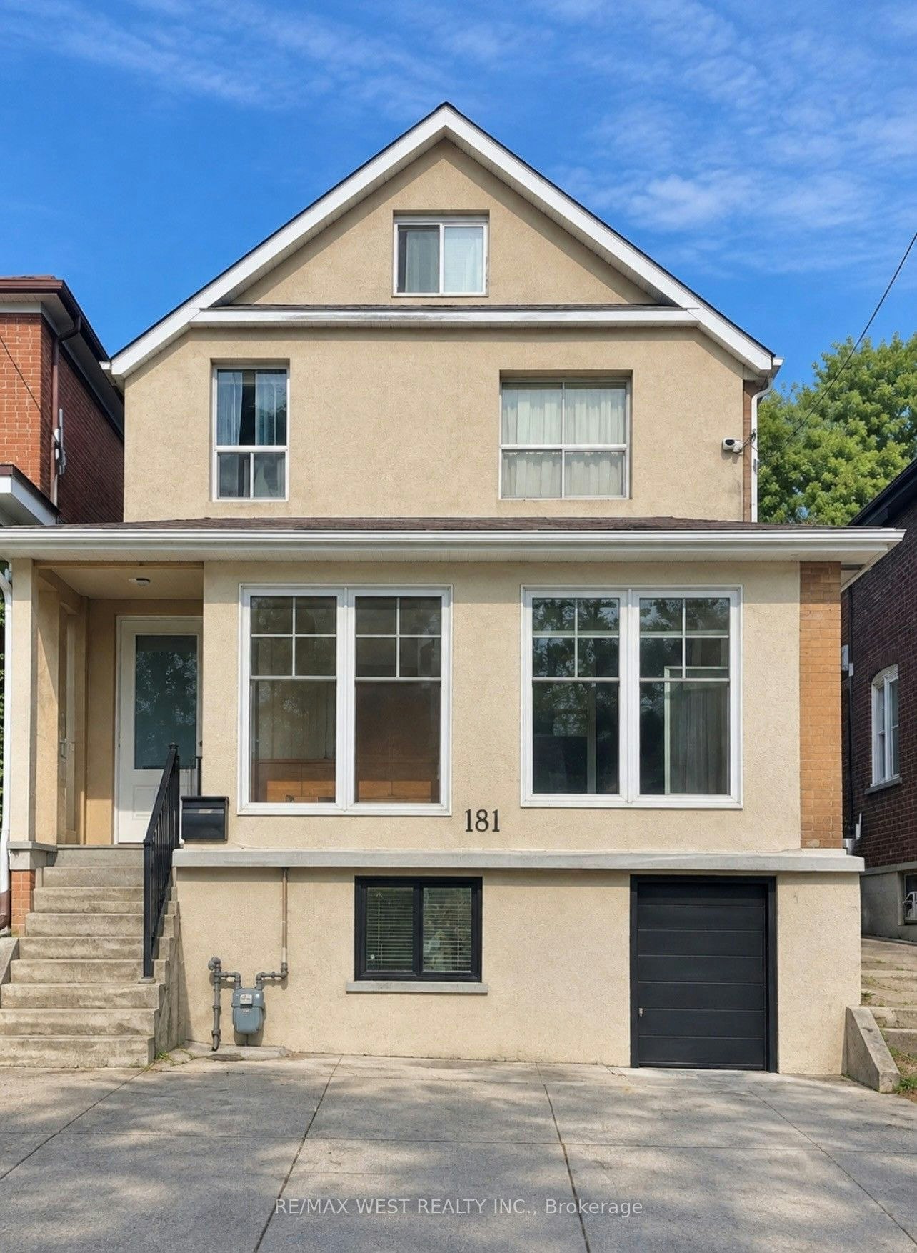 Upper-181 Cedric Avenue, Toronto, ON, M6C 3X7