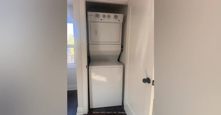 Upper-181 Cedric Avenue, Toronto, ON, M6C 3X7 - 8