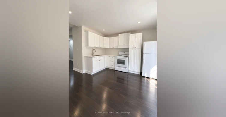 Main-181 Cedric Avenue, Toronto, ON, M6C 3X7 - 5