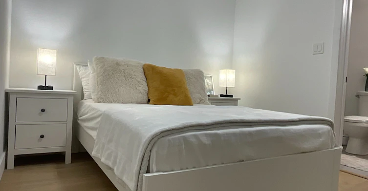 674 Manning Avenue, Toronto, ON, M6G 2W4 - 3