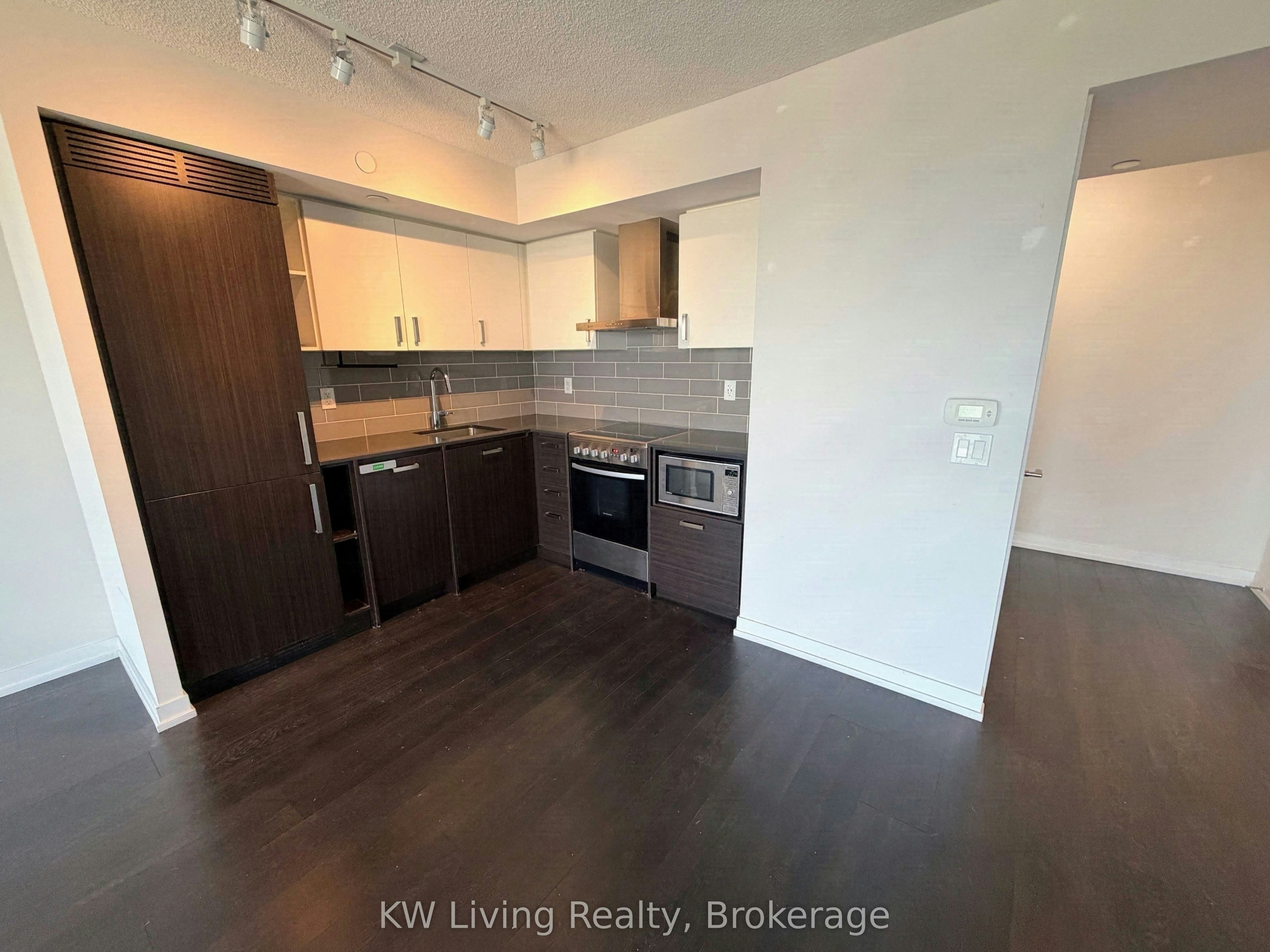 2911-125 Redpath Avenue, Toronto, ON, M4S 0B5 - 2