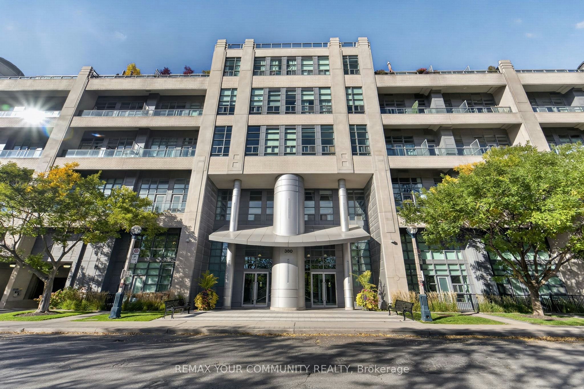 210-380 Macpherson Avenue, Toronto, ON, M4V 3E3