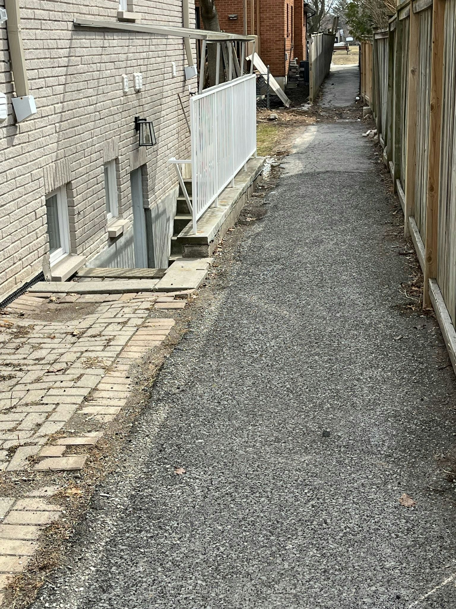 BSMT 2-103 Almore Avenue, Toronto, ON, M3H 2H4 - 2