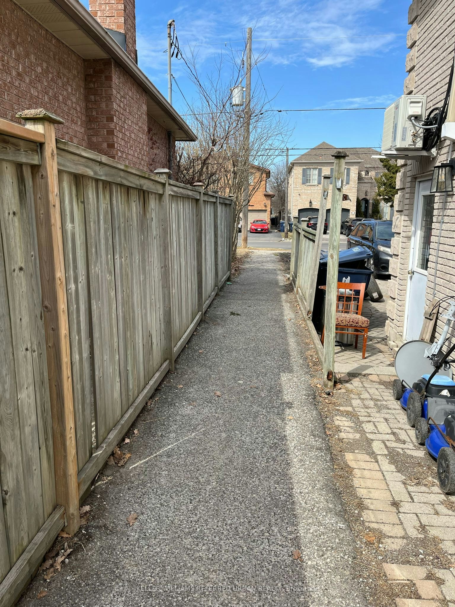 BSMT 2-103 Almore Avenue, Toronto, ON, M3H 2H4 - 23