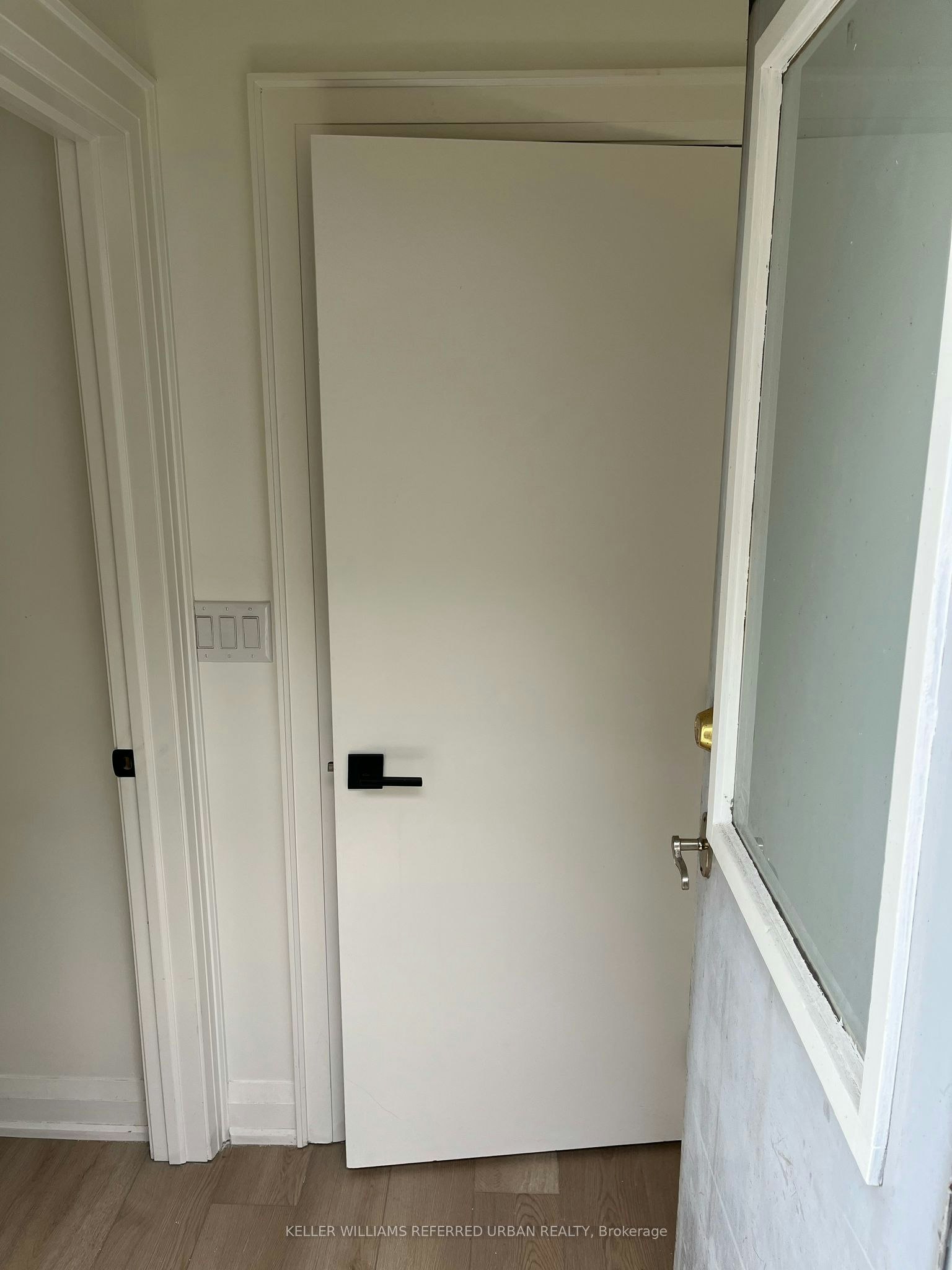 BSMT 2-103 Almore Avenue, Toronto, ON, M3H 2H4 - 5