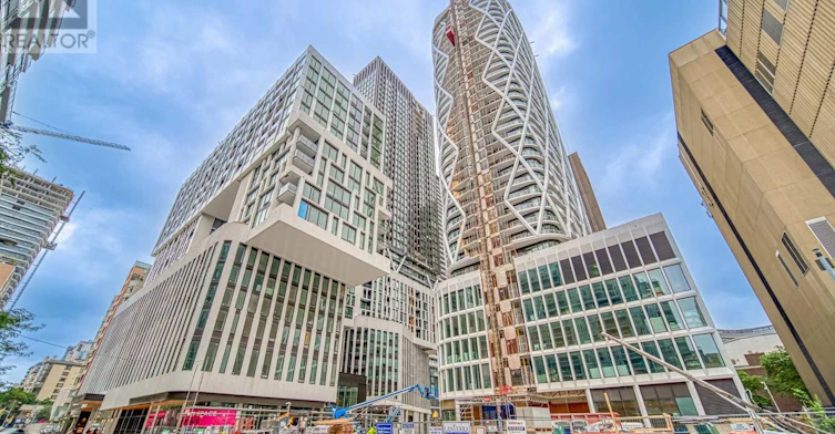 2408-238 Simcoe Street, Toronto, ON, M5T 0B8