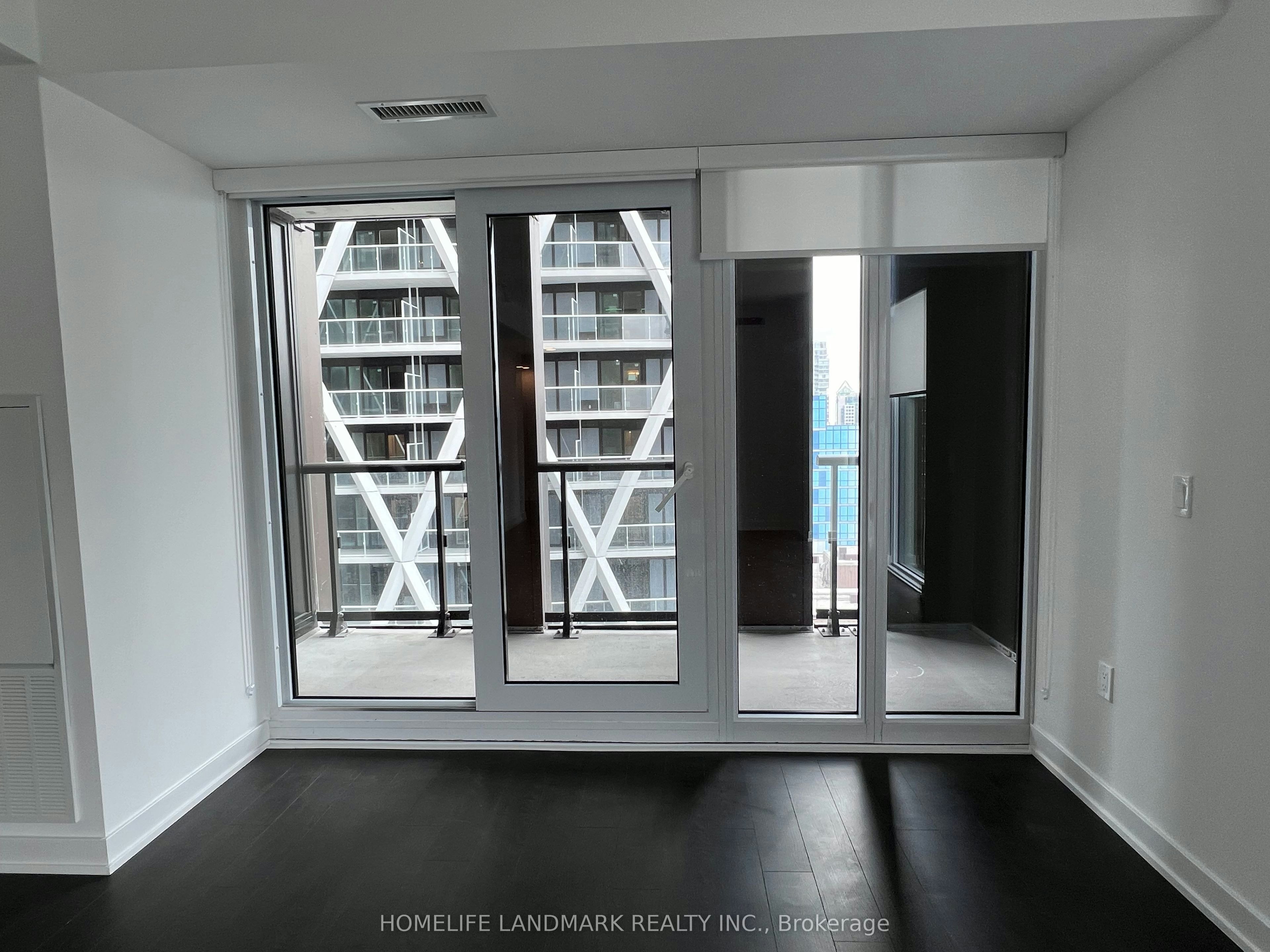 2408-238 Simcoe Street, Toronto, ON, M5T 0B8 - 8