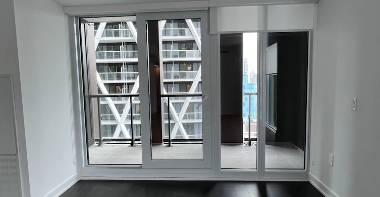 2408-238 Simcoe Street, Toronto, ON, M5T 0B8 - 8