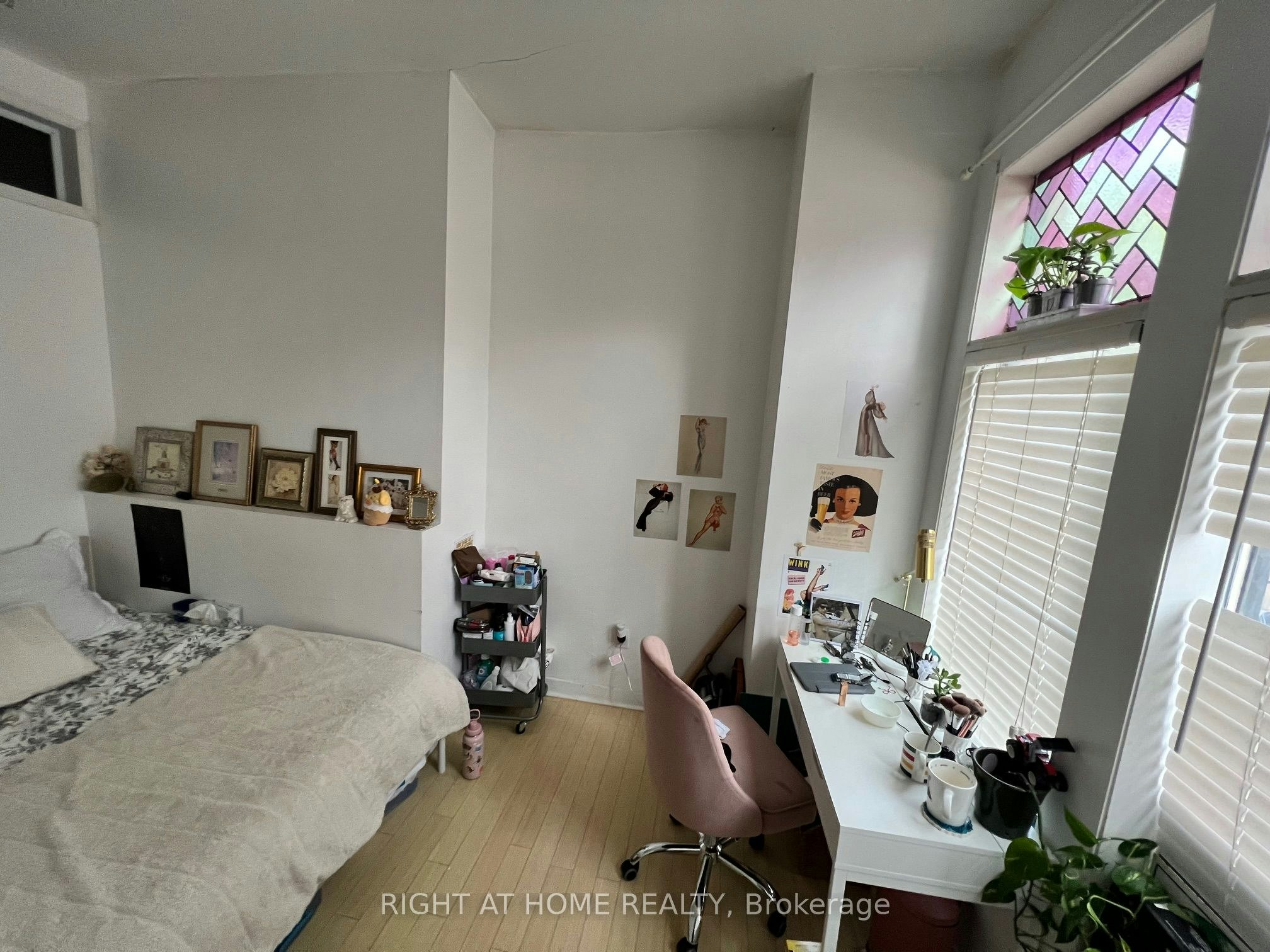 B-210 Mccaul Street, Toronto, ON, M5T 1W5 - 10