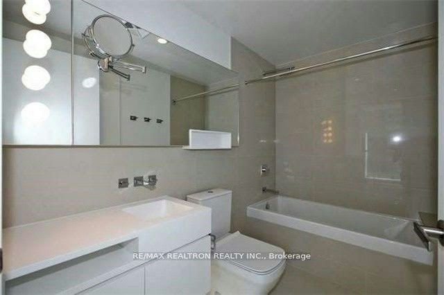 2212-45 Charles Street E, Toronto, ON, M4Y 1S2 - 4