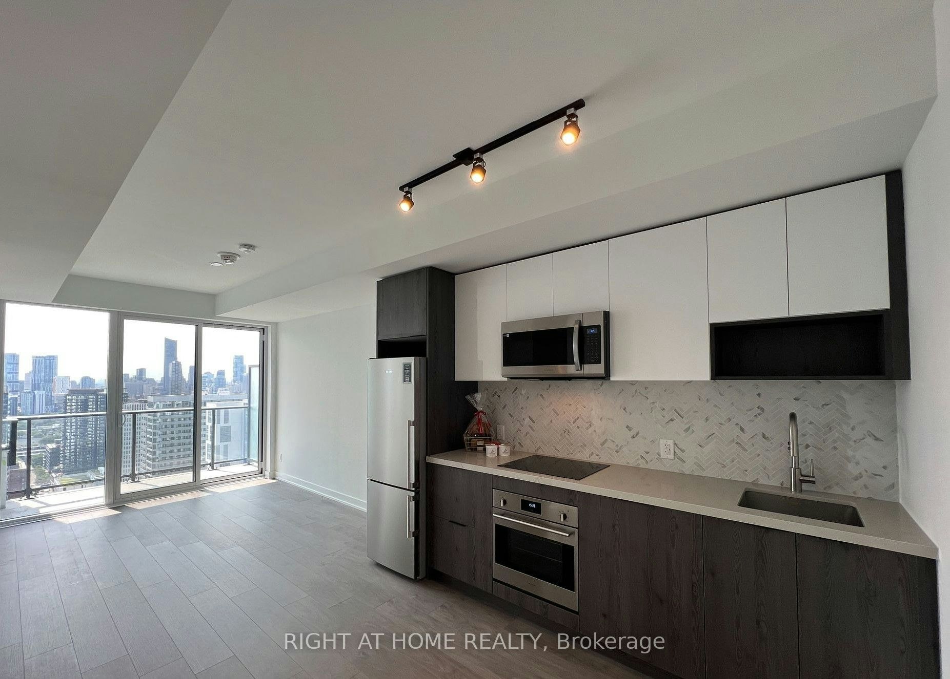 3006-5 Defries Street, Toronto, ON, M5A 0W7 - 13