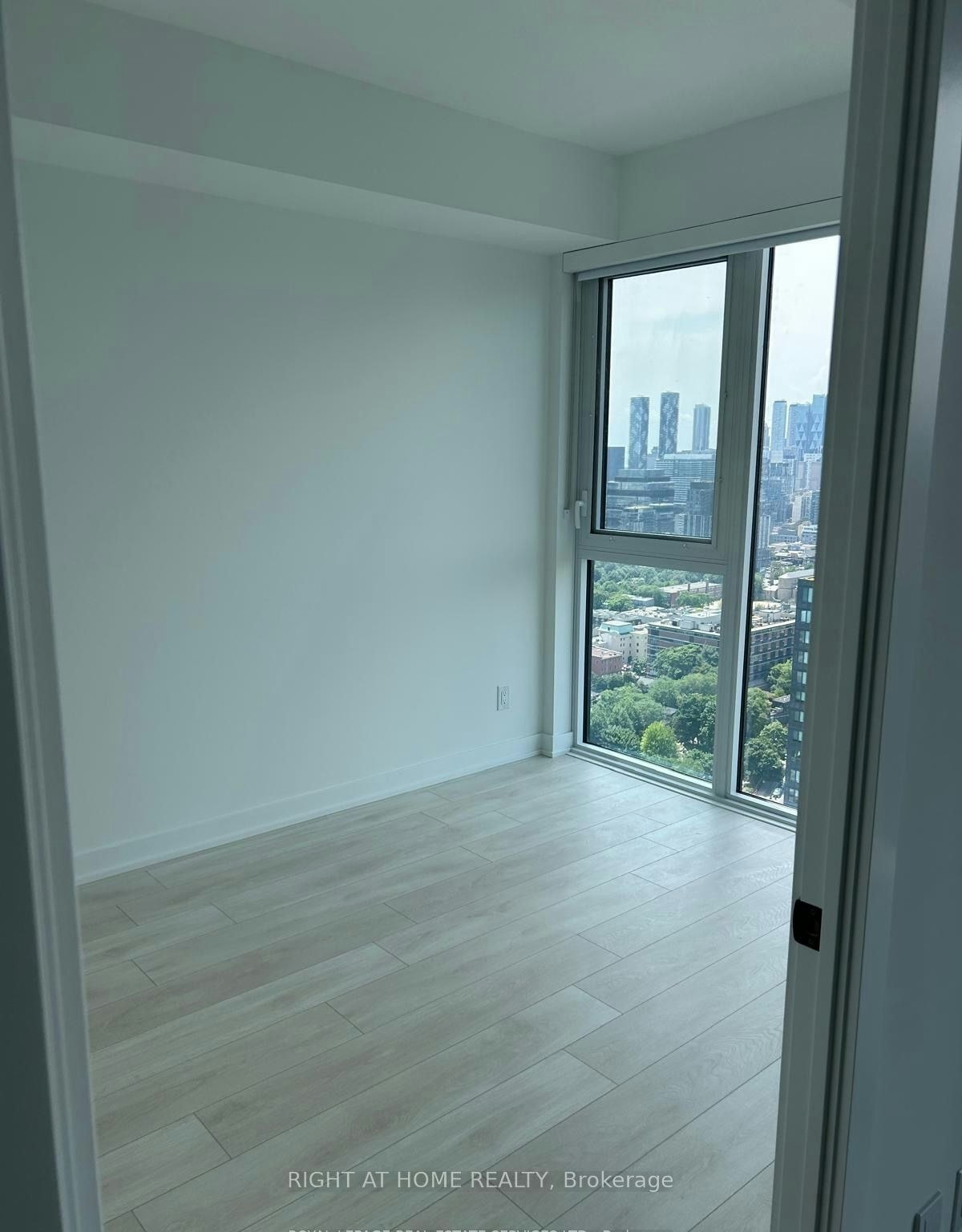 3006-5 Defries Street, Toronto, ON, M5A 0W7 - 4