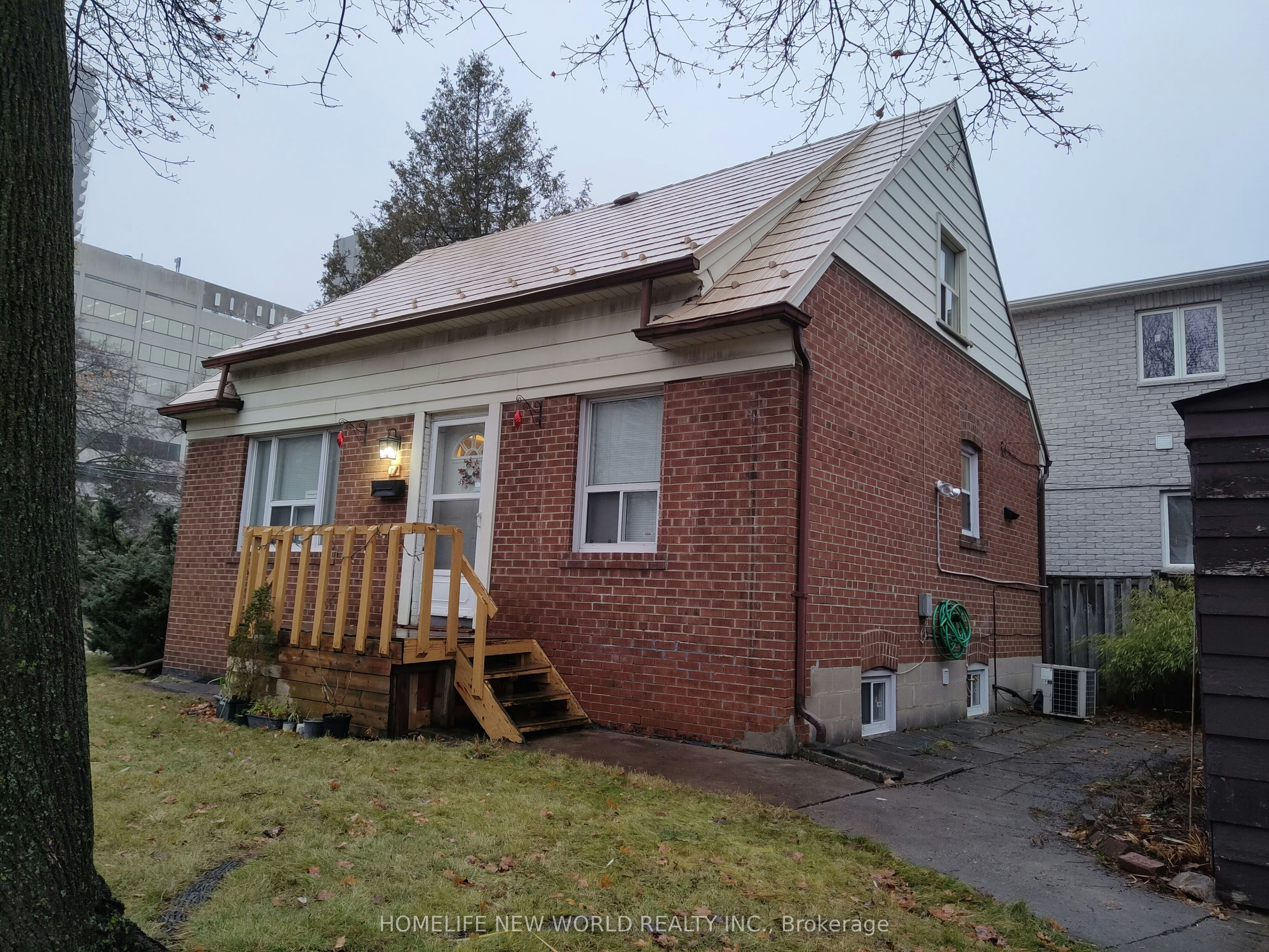 Gr, 2nd-17 Bonnington Place, Toronto, ON, M2N 4V2