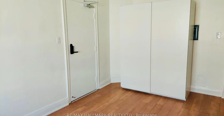 14-595 St Clair Avenue W, Toronto, ON, M6C 1A3 - 7