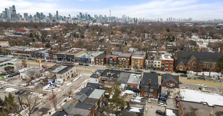 14-595 St Clair Avenue W, Toronto, ON, M6C 1A3 - 16