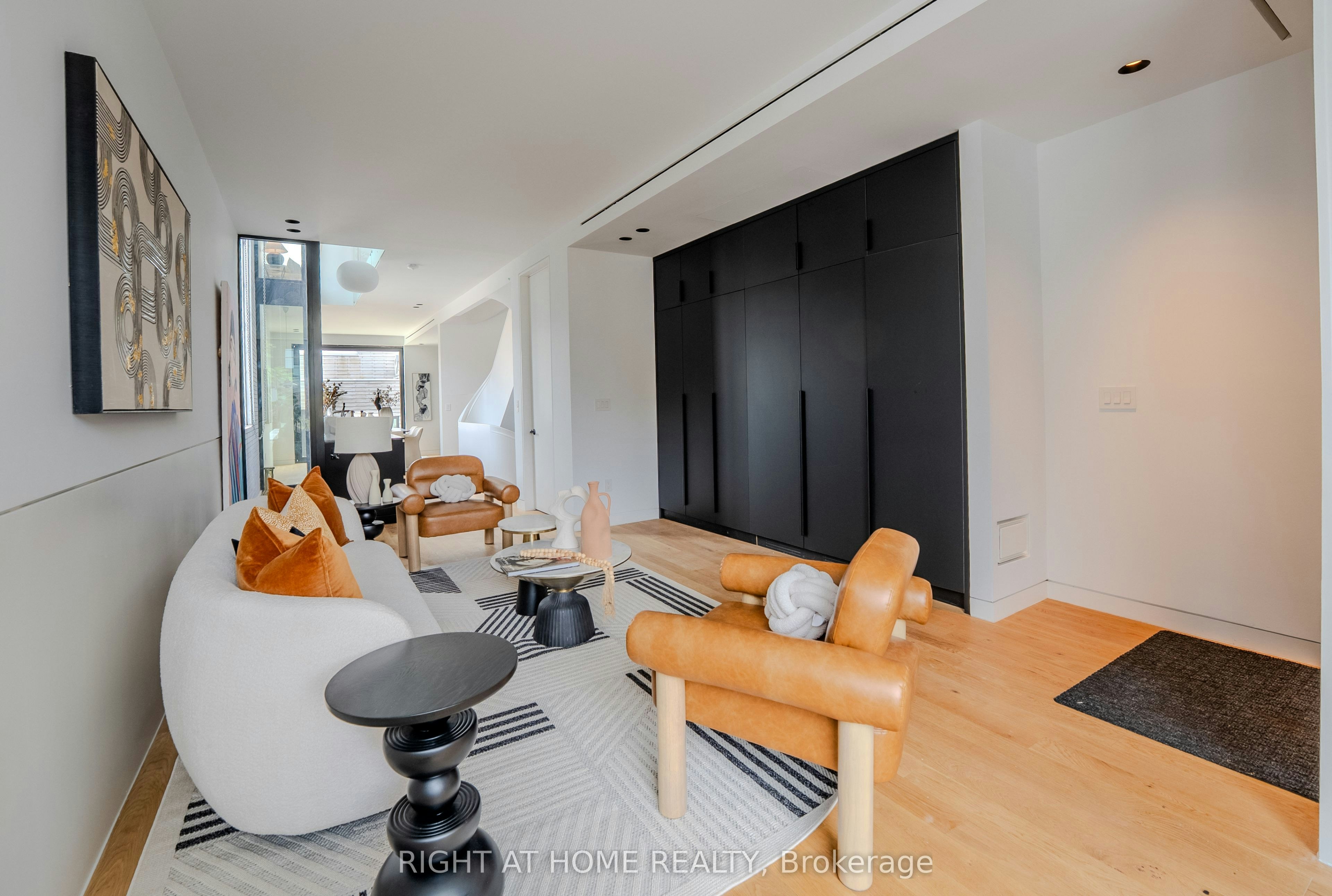 79 Northcote Avenue, Toronto, ON, M6J 3K2 - 4
