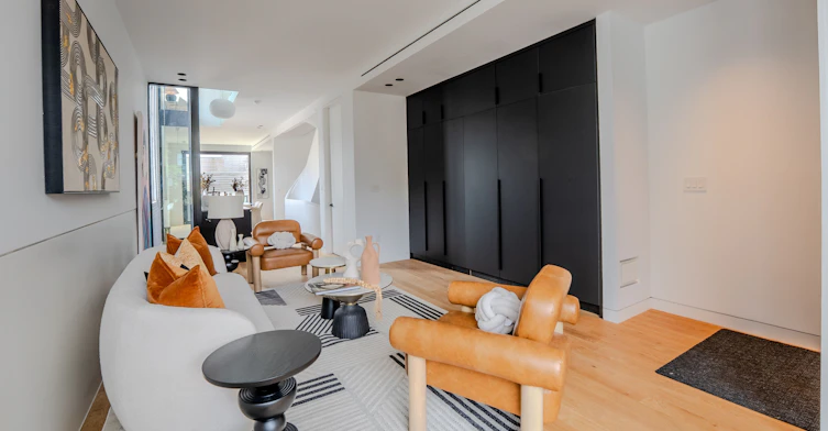 79 Northcote Avenue, Toronto, ON, M6J 3K2 - 4