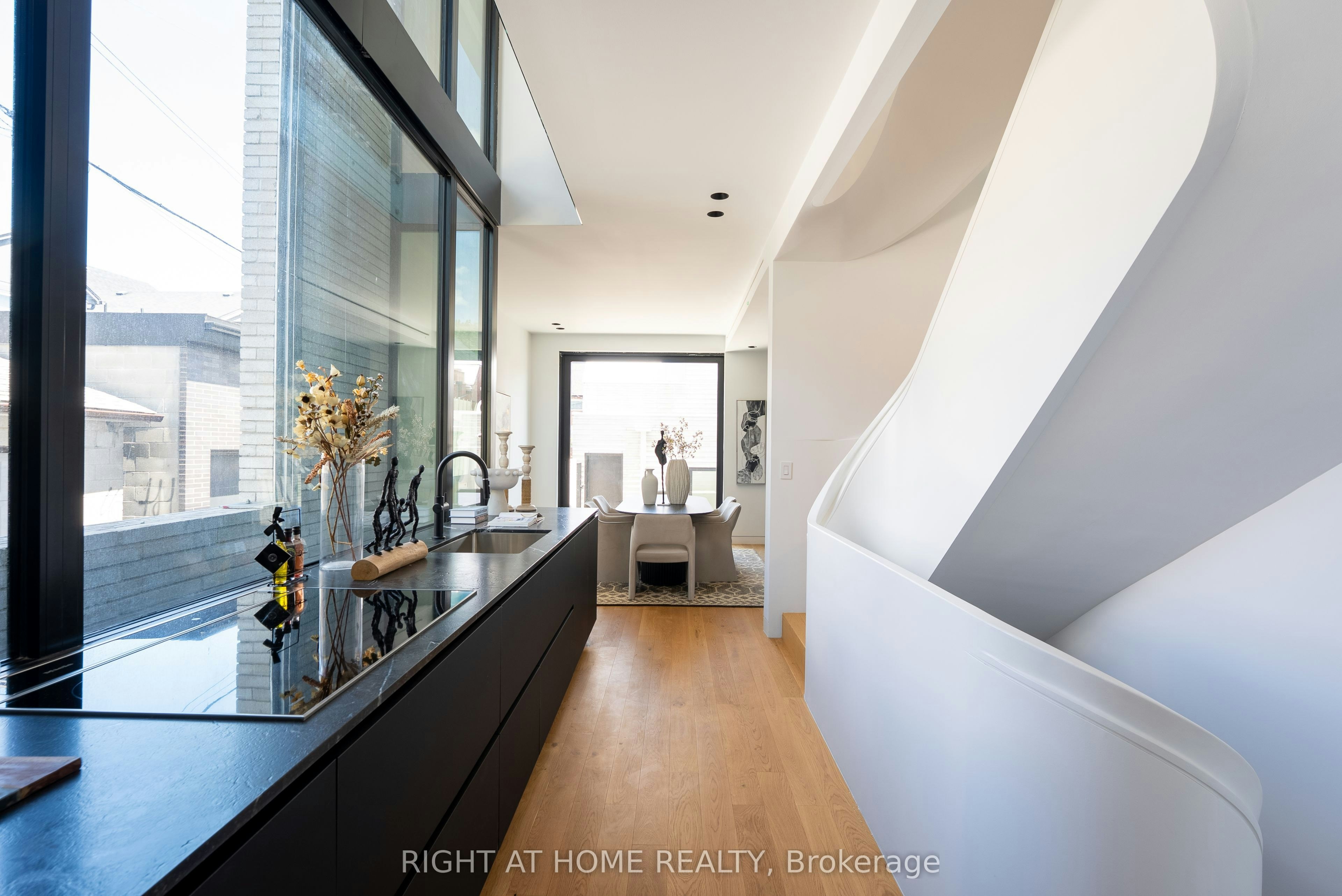 79 Northcote Avenue, Toronto, ON, M6J 3K2 - 9