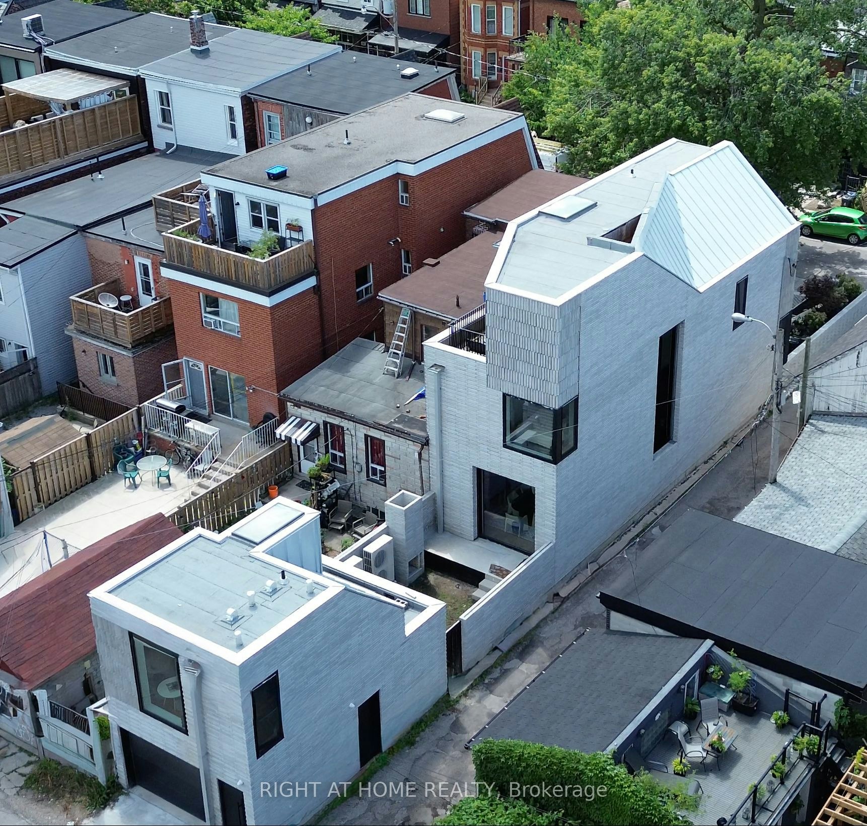 79 Northcote Avenue, Toronto, ON, M6J 3K2 - 45