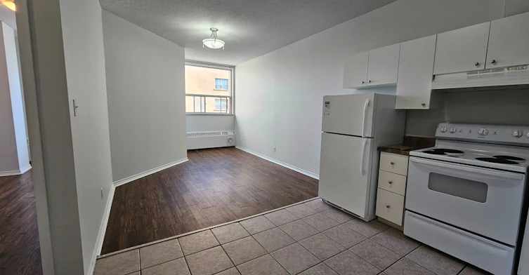 309-1801 Eglinton Avenue W, Toronto, ON, M6E 2H7 - 5