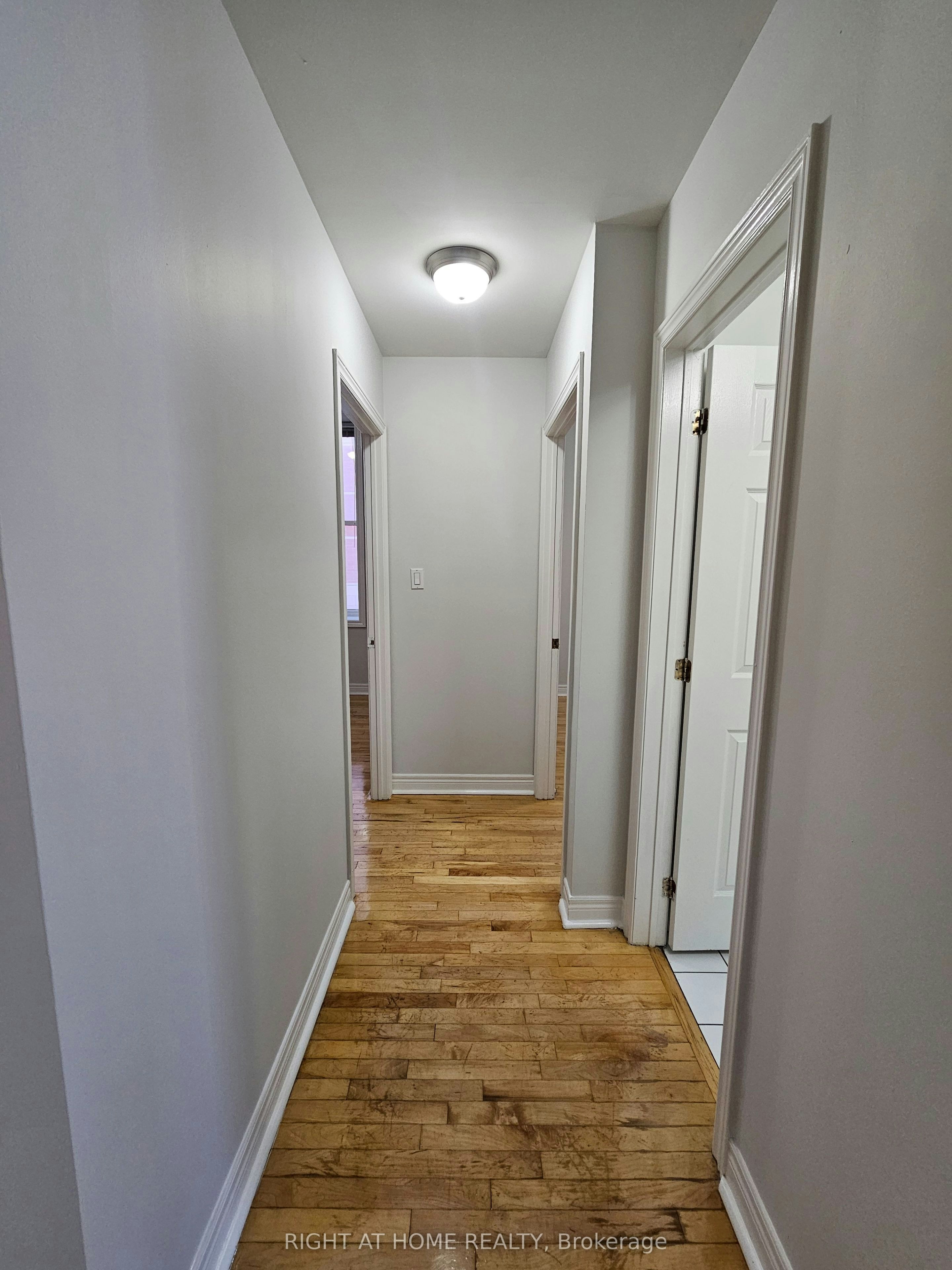 207-524 Yonge Street, Toronto, ON, M4Y 1X9 - 16