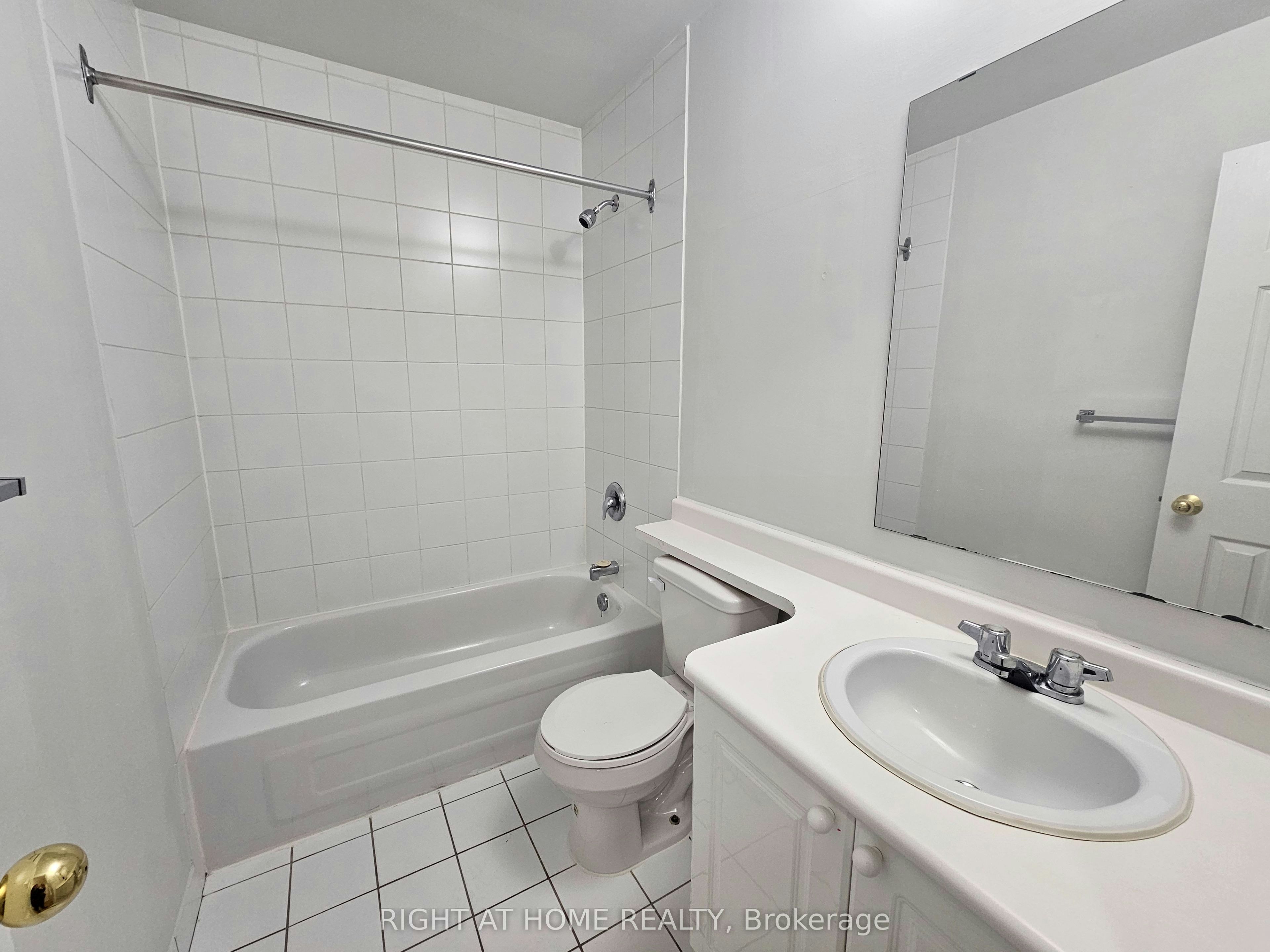 207-524 Yonge Street, Toronto, ON, M4Y 1X9 - 23