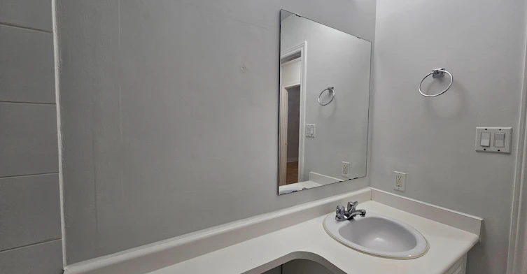 207-524 Yonge Street, Toronto, ON, M4Y 1X9 - 24