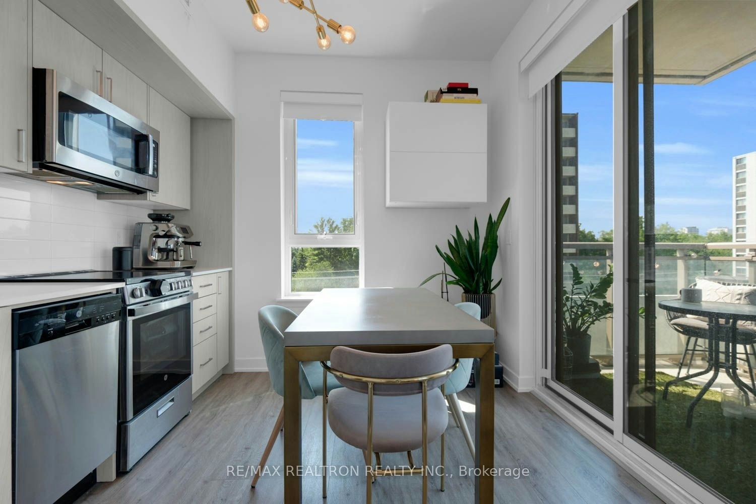 507-1 Cardiff Road, Toronto, ON, M4P 0G2 - 12
