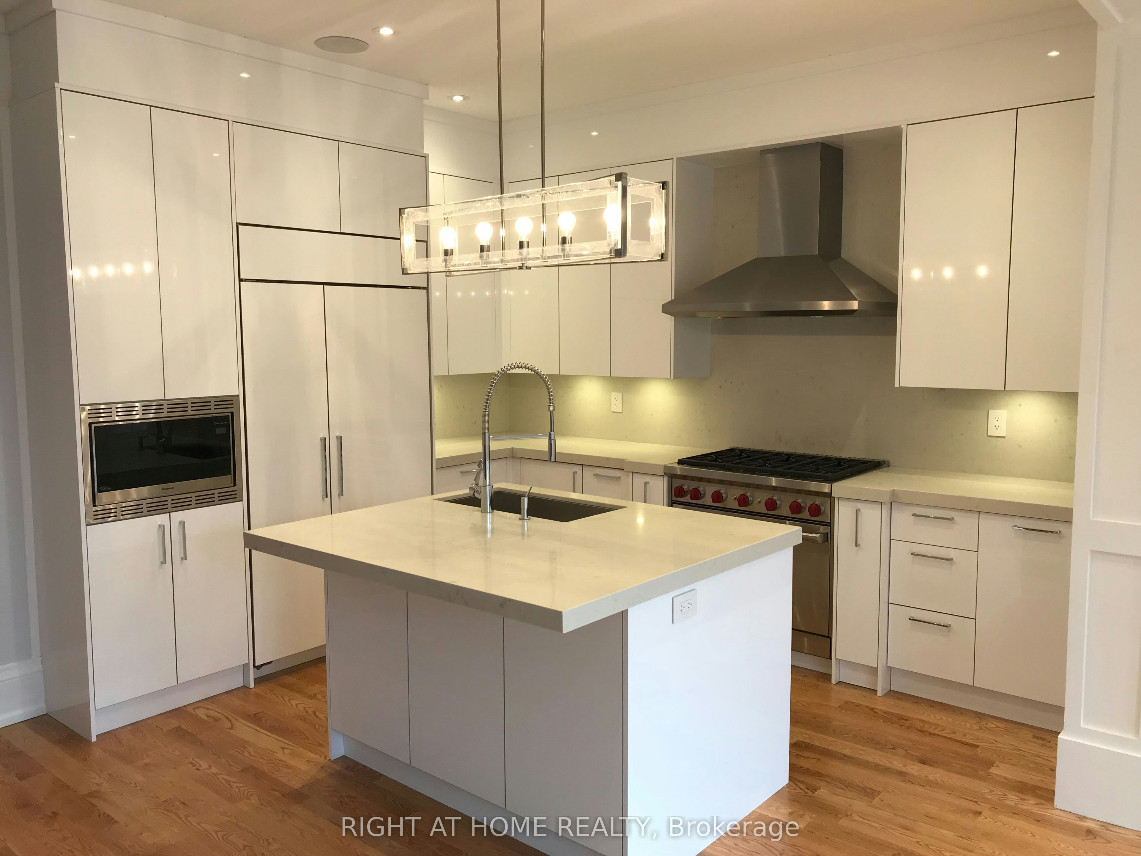 152 Randolph Road, Toronto, ON, M4G 3S4 - 6