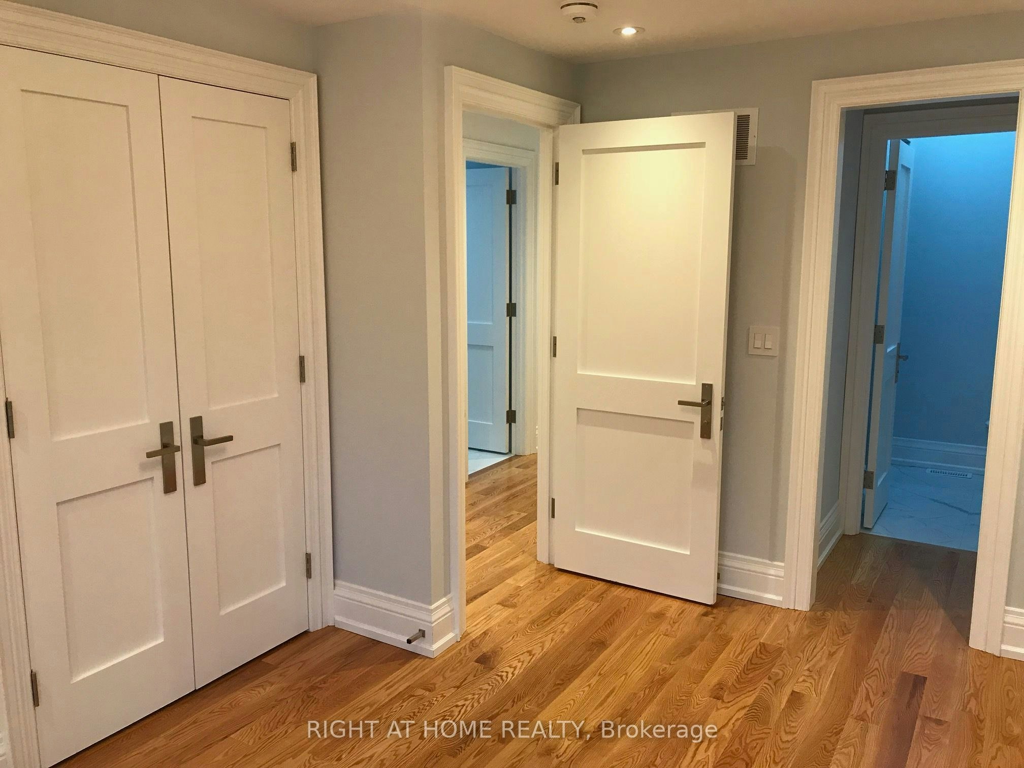 152 Randolph Road, Toronto, ON, M4G 3S4 - 18