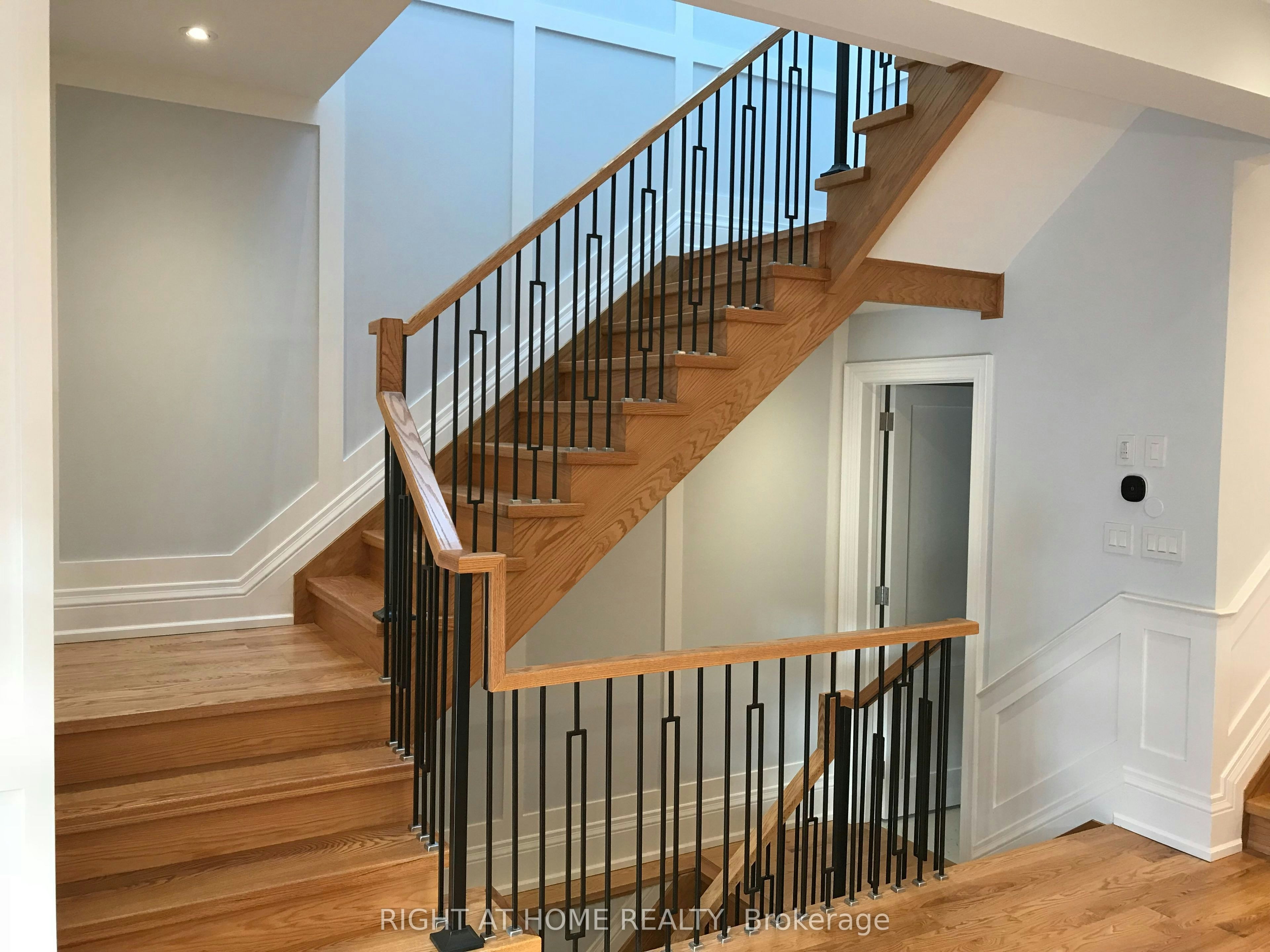 152 Randolph Road, Toronto, ON, M4G 3S4 - 11