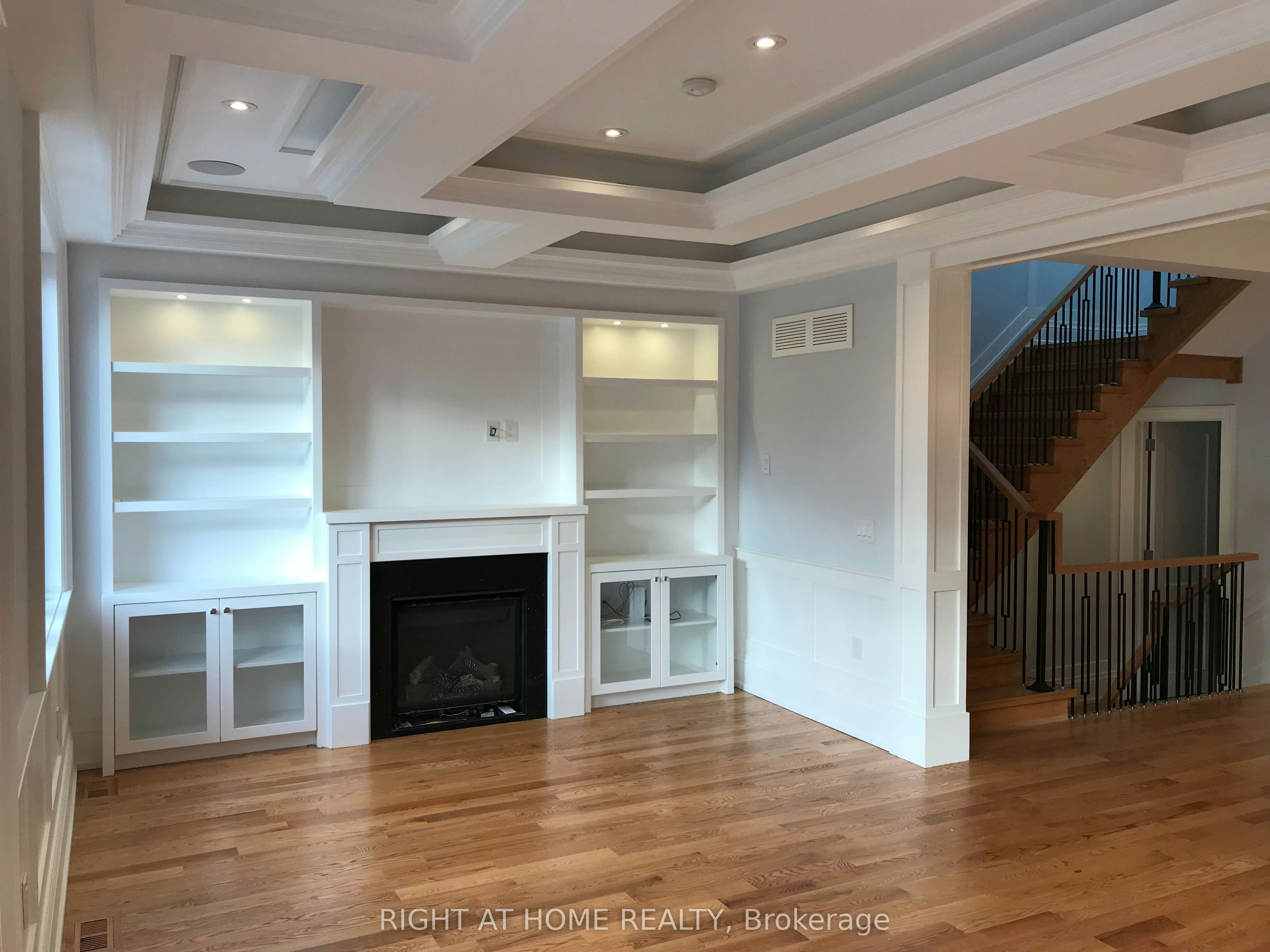 152 Randolph Road, Toronto, ON, M4G 3S4 - 3